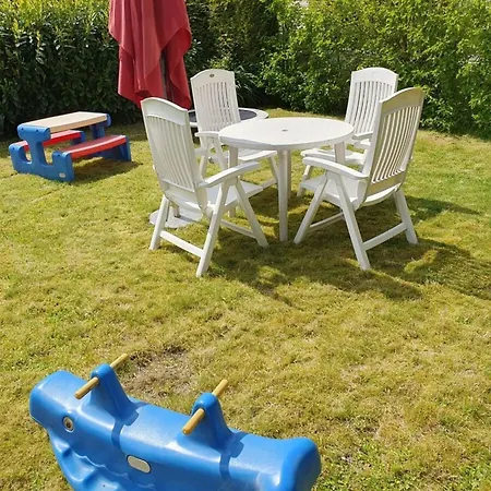 With 1 Bedroom *